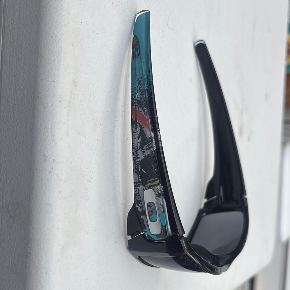 Black Oakley Sunglasses with Graphic Detail